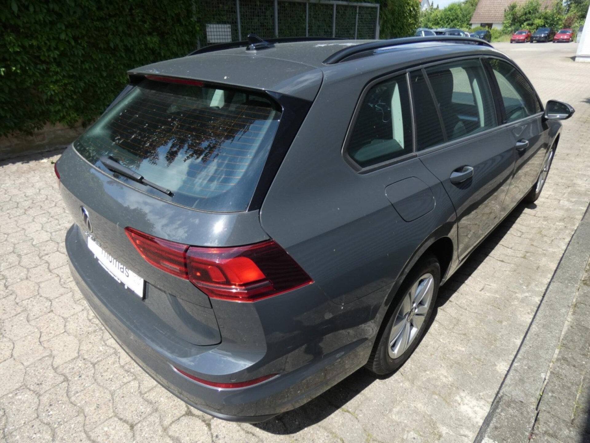 Volkswagen Golf Variant Life