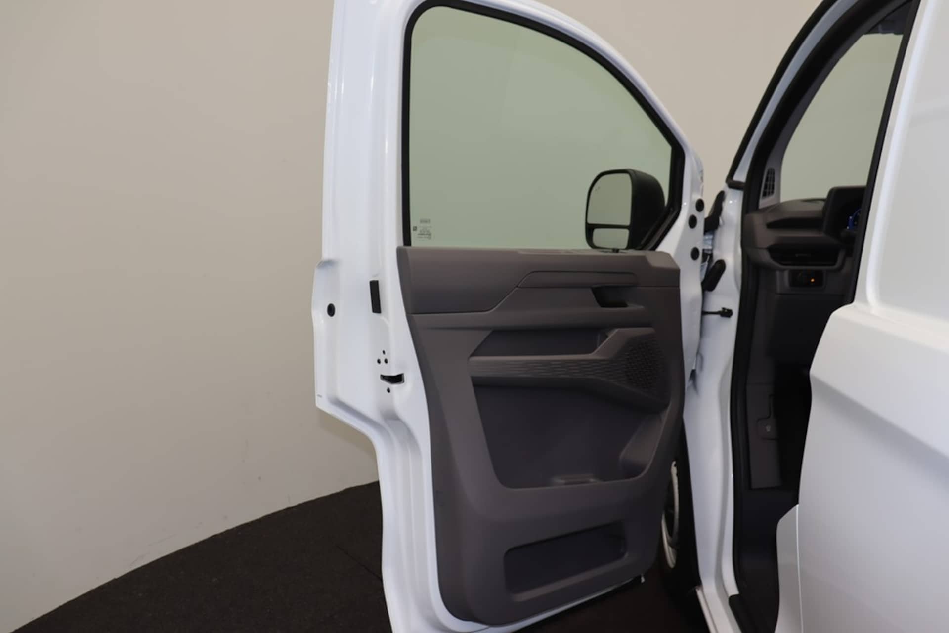 Volkswagen Transporter Kasten langer Radstand