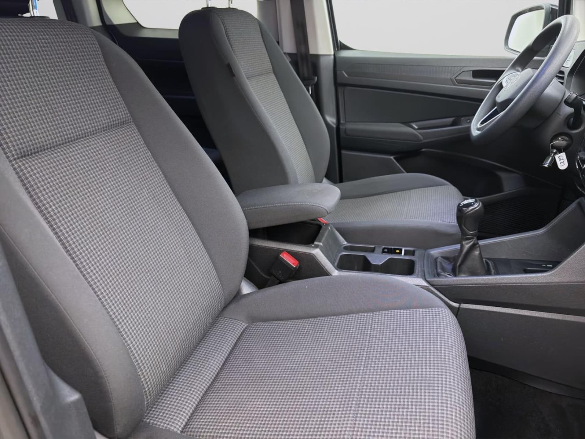 Volkswagen Caddy Basis-Modell