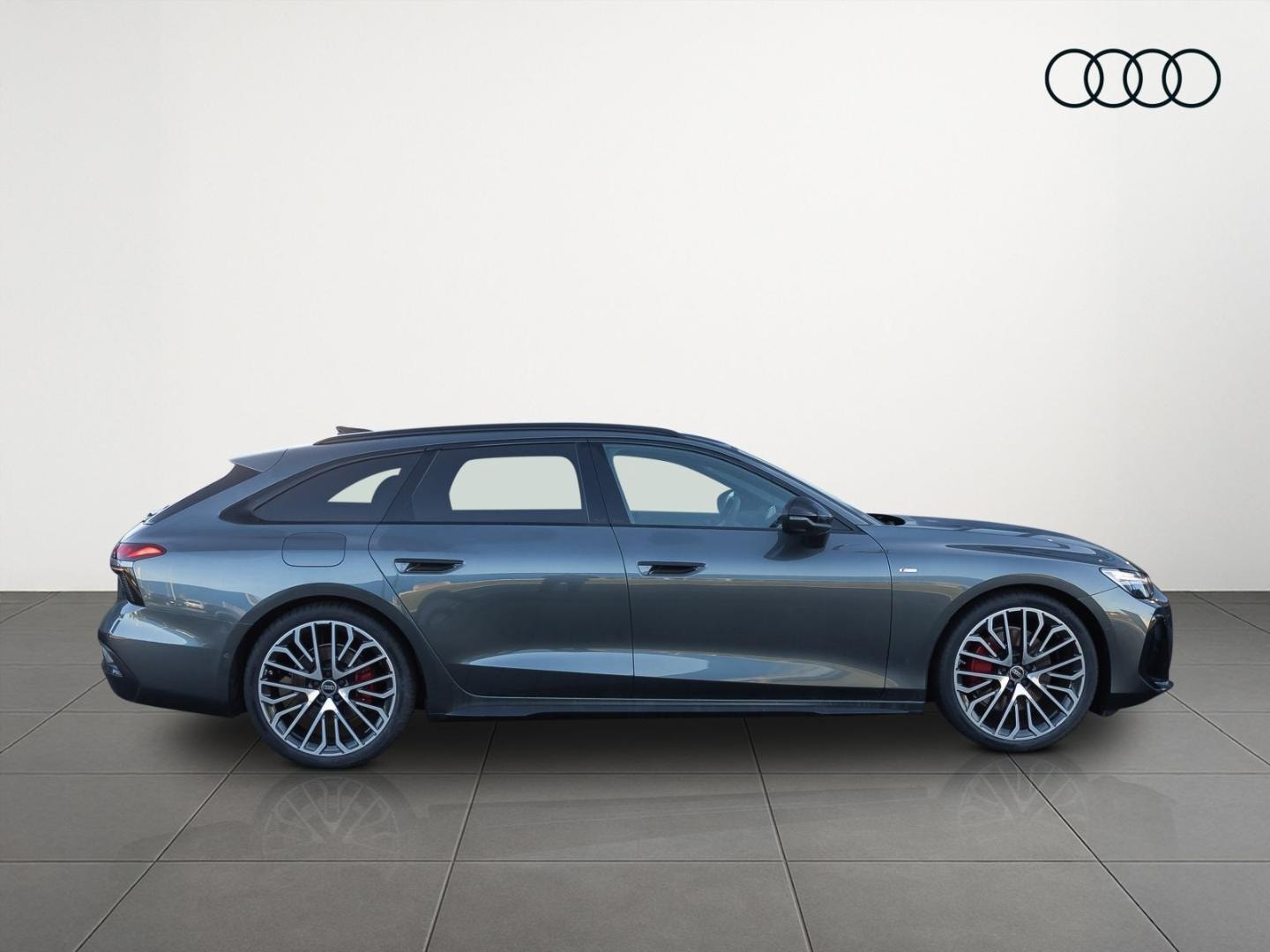 Bild über Audi A6 Avant TDI quattro 150 kW S tronic - für weitere Informationen kontaktieren Sie den Audi Partner