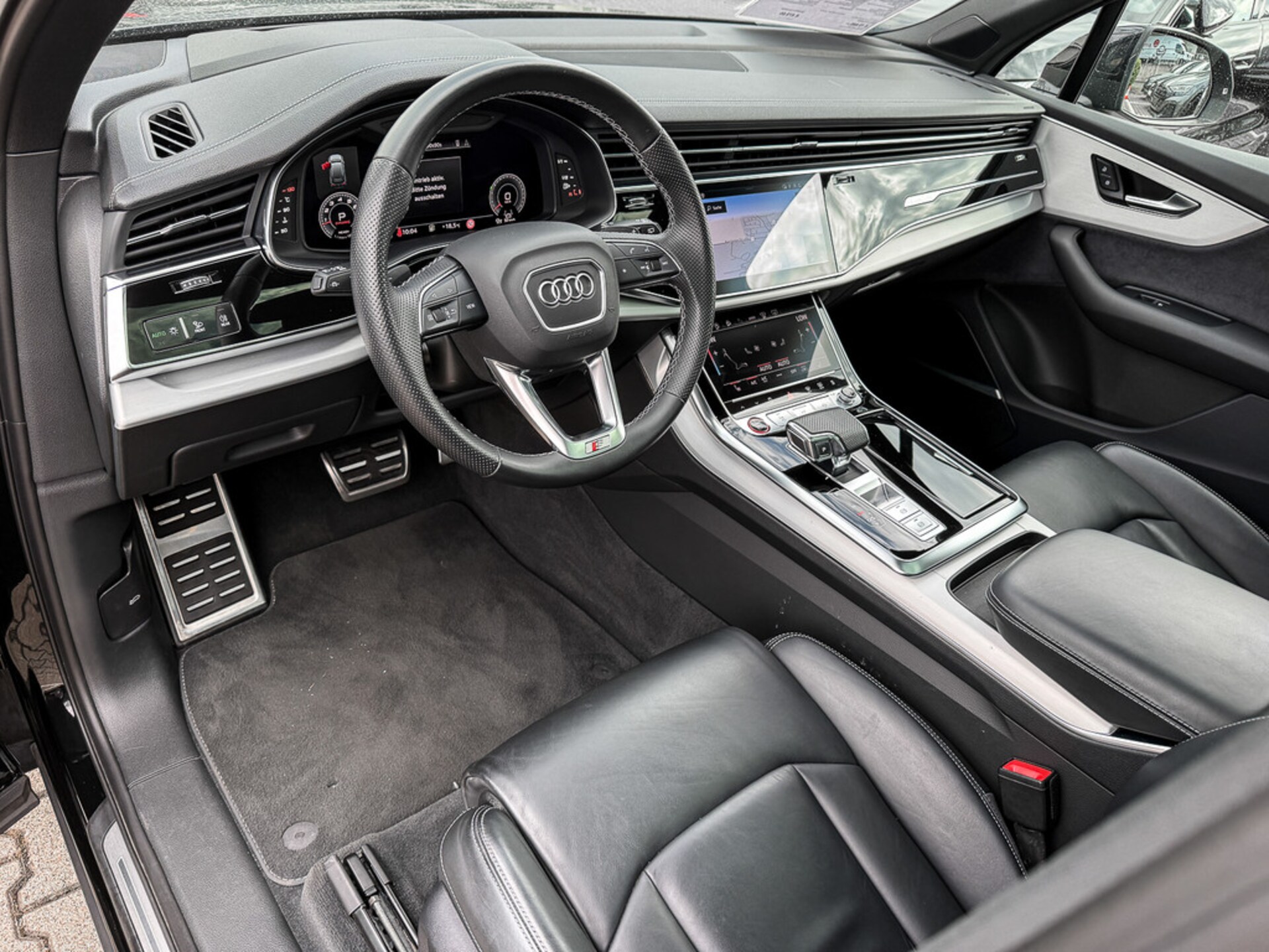 Audi SQ7 SUV