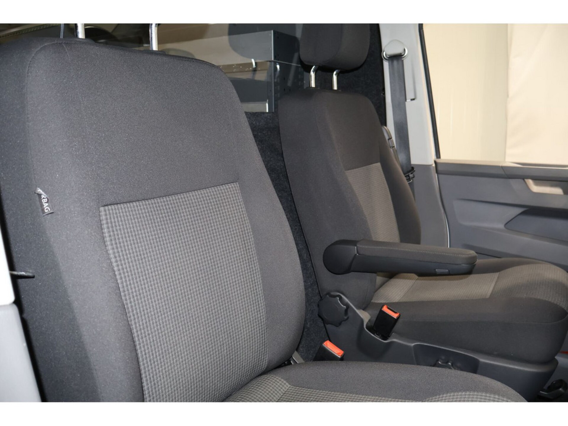 Volkswagen T6.1 Transporter Kasten kurzer Radstand