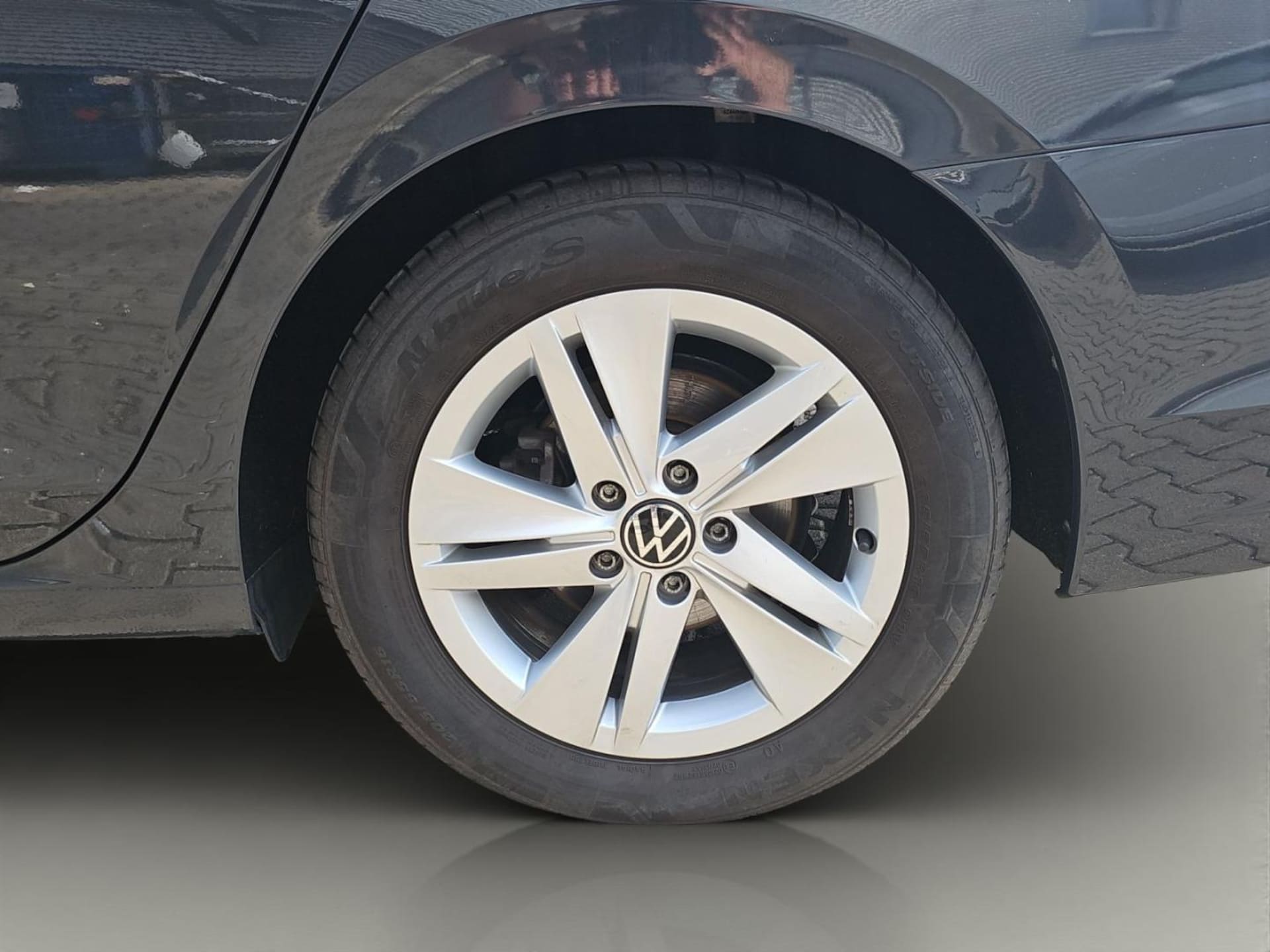 Volkswagen Golf Variant Life
