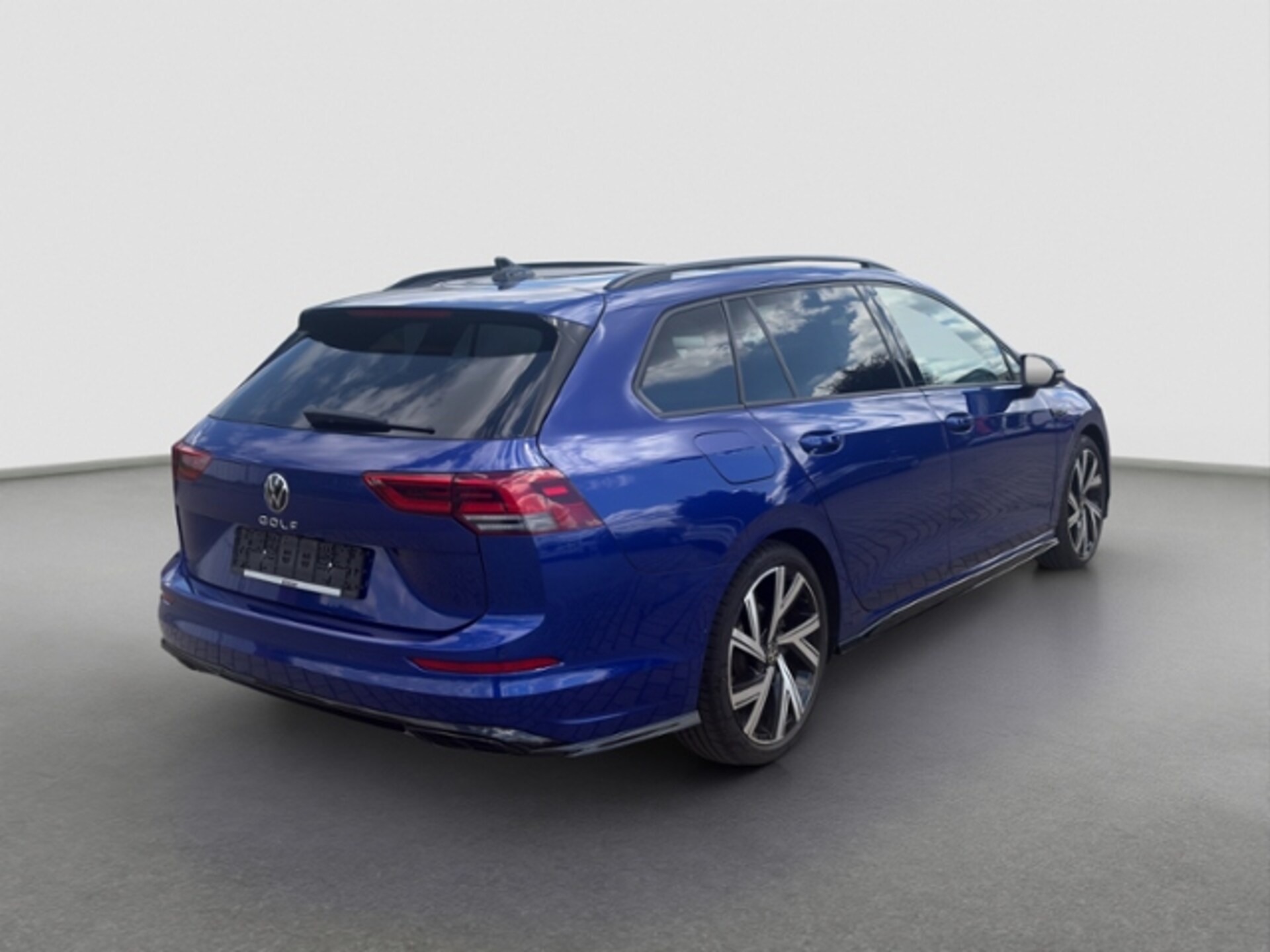 Volkswagen Golf Variant R-Line