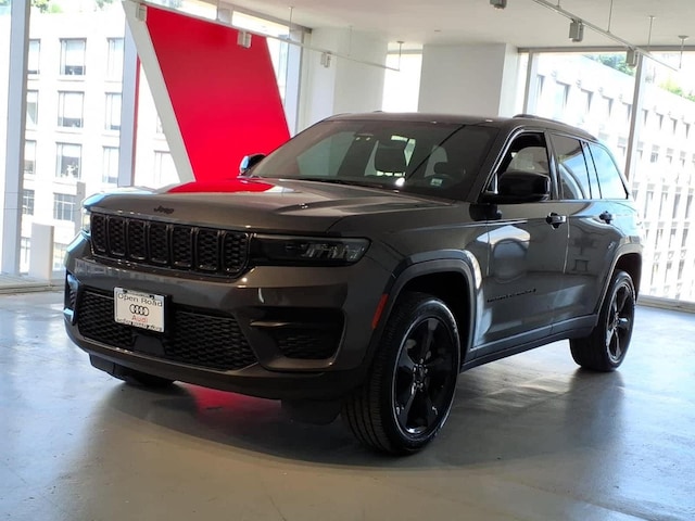 2022 Jeep Grand Cherokee