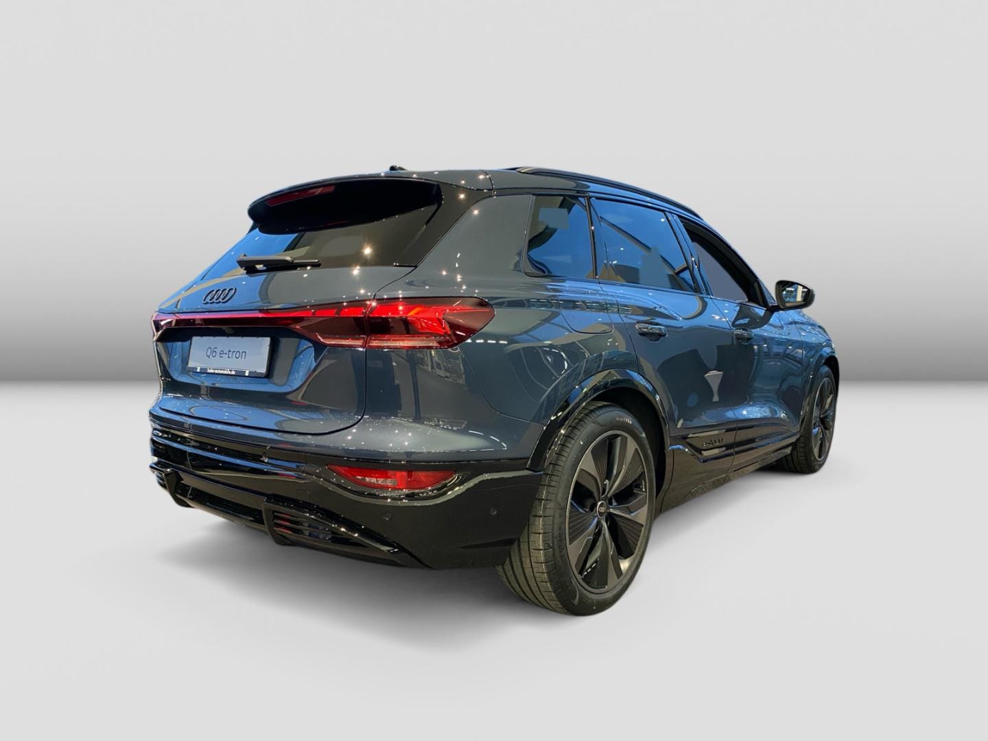 Bild über Audi Q6 SUV e-tron S line business e-tron performance 225 kW - für weitere Informationen kontaktieren Sie den Audi Partner