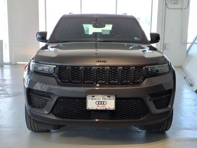 2022 Jeep Grand Cherokee