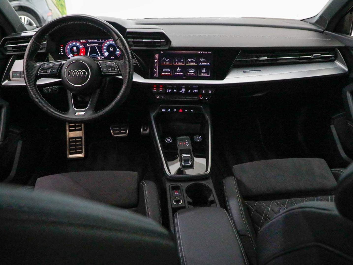Bild über Audi A3 Sportback advanced 35 TFSI S tronic - für weitere Informationen kontaktieren Sie den Audi Partner