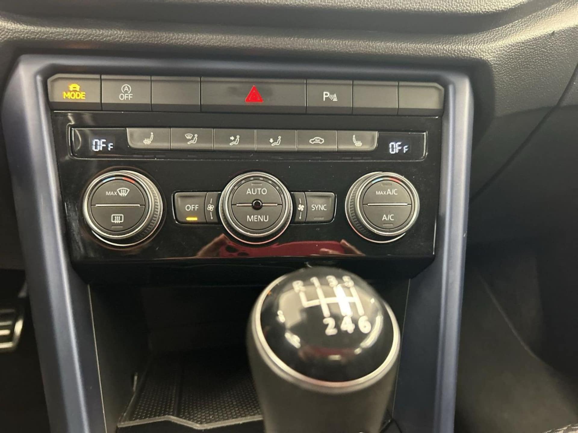 Volkswagen T-Roc United