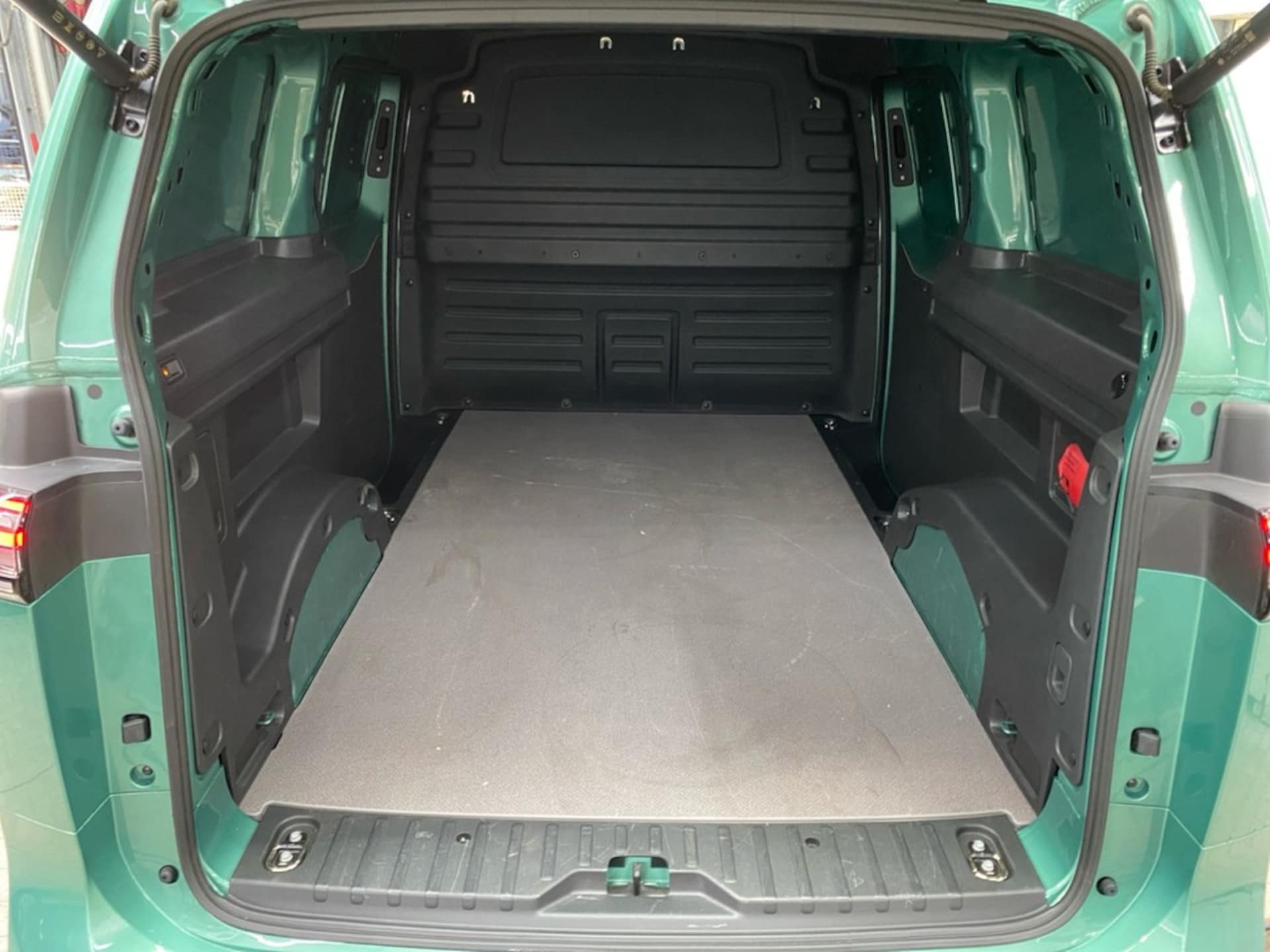 Volkswagen ID. Buzz Cargo Basis-Modell
