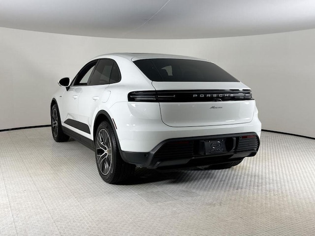 2025 Porsche Macan Electric
