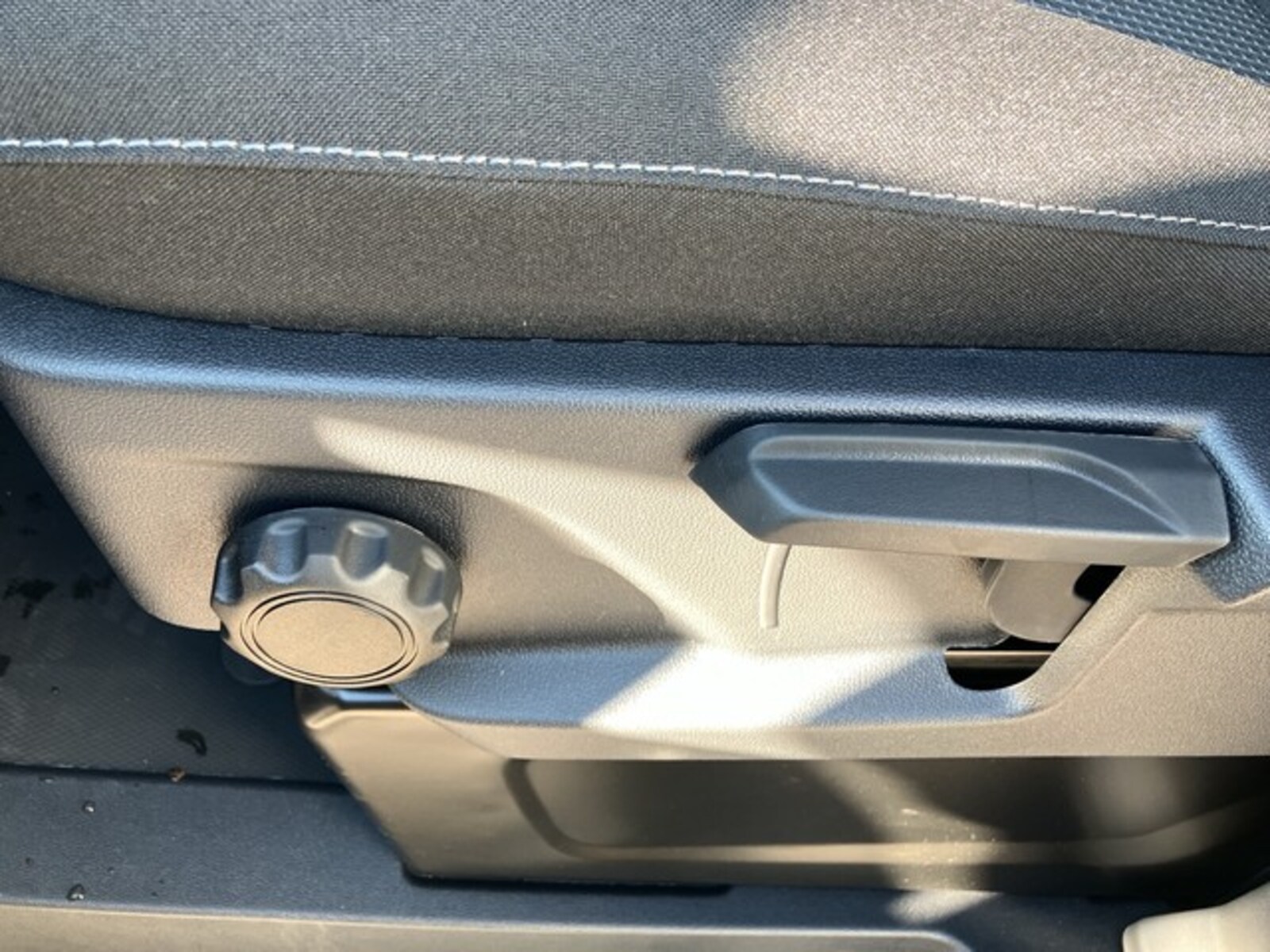 Volkswagen Transporter Kombi langer Radstand – Bild 15