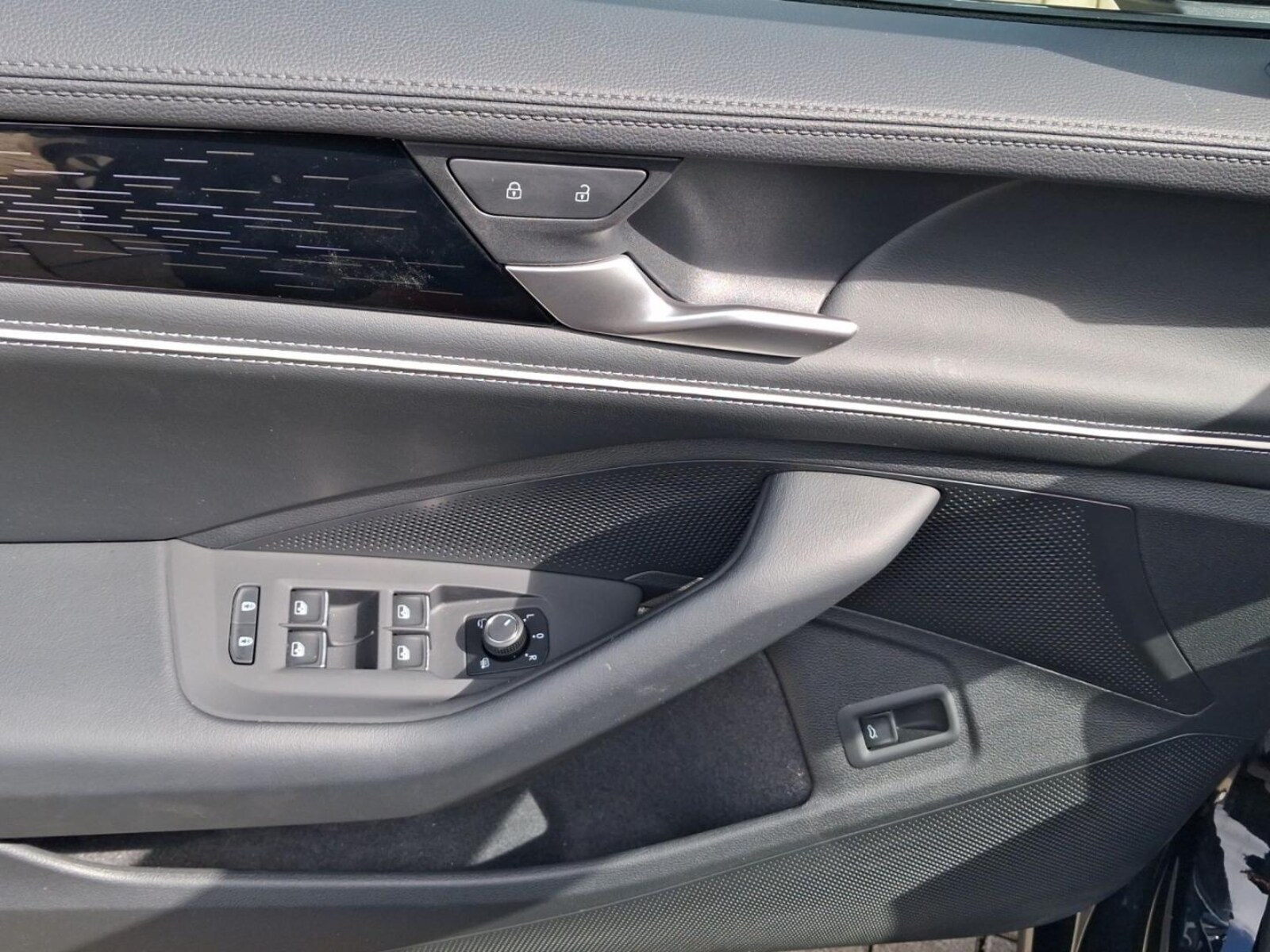 Volkswagen Passat – Bild 8