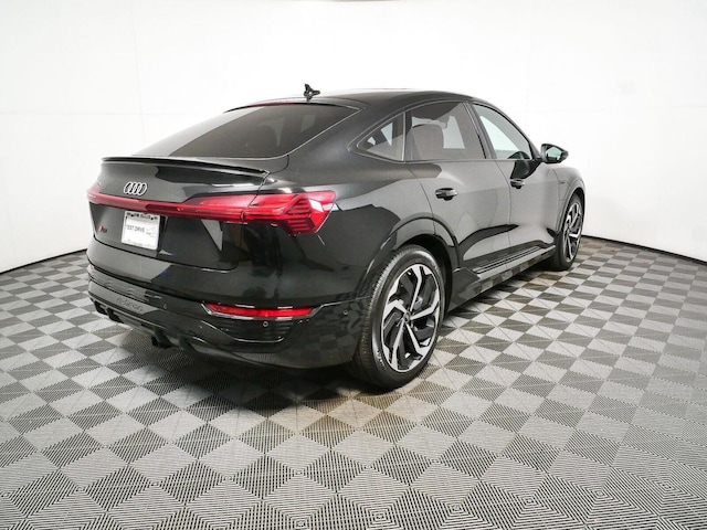 2024 Audi Q8 Sportback e-tron