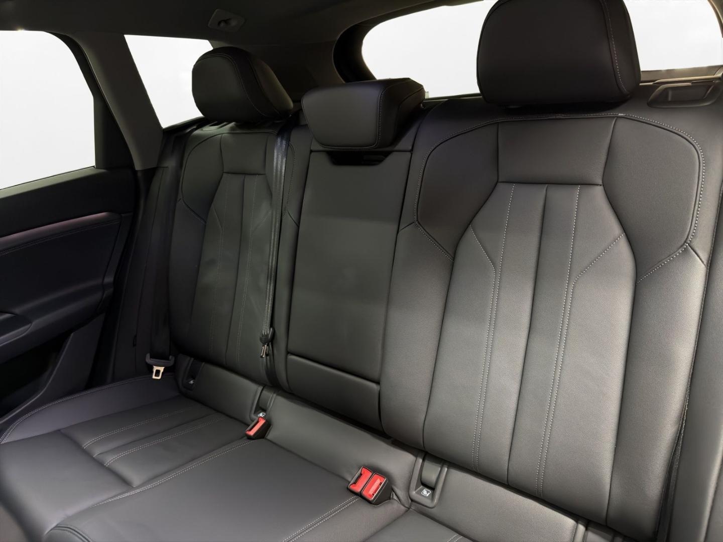 Bild über Audi Q6 SUV e-tron e-tron - für weitere Informationen kontaktieren Sie den Audi Partner