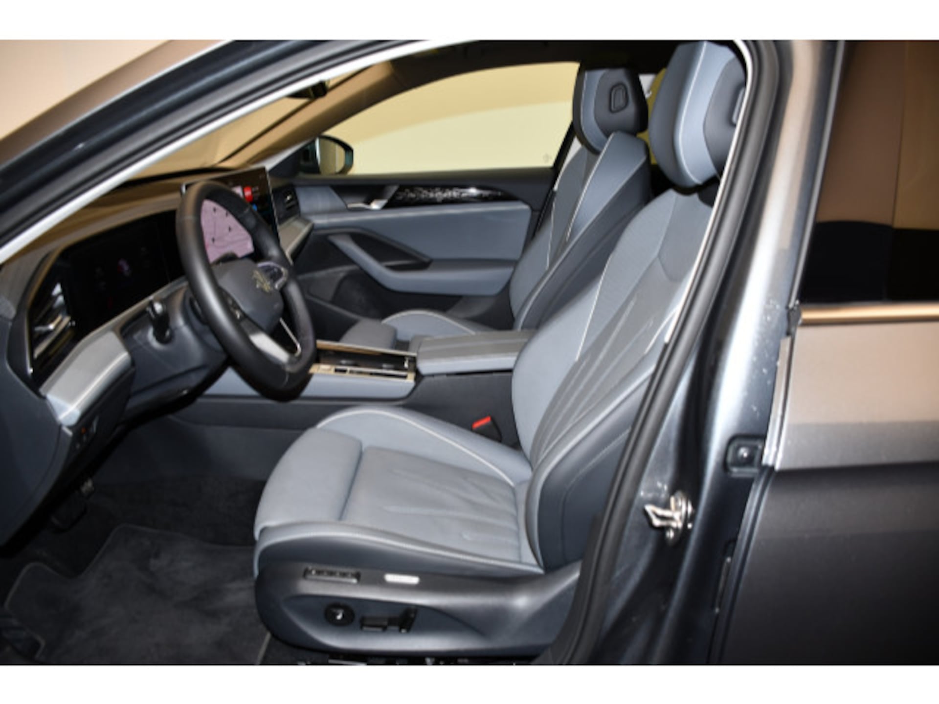 Volkswagen Passat Elegance
