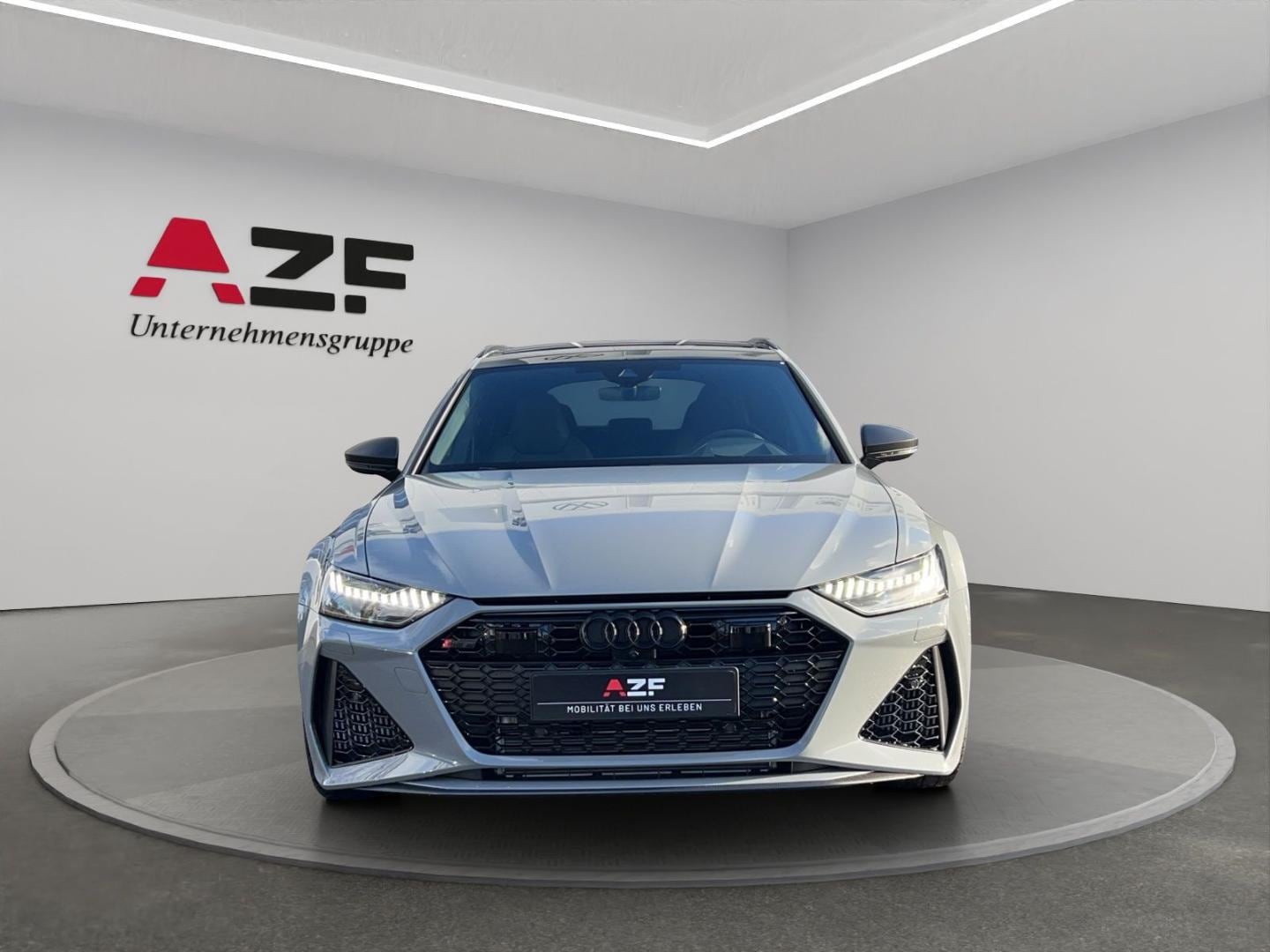 Bild über Audi RS 6 Avant performance quattro tiptronic - für weitere Informationen kontaktieren Sie den Audi Partner