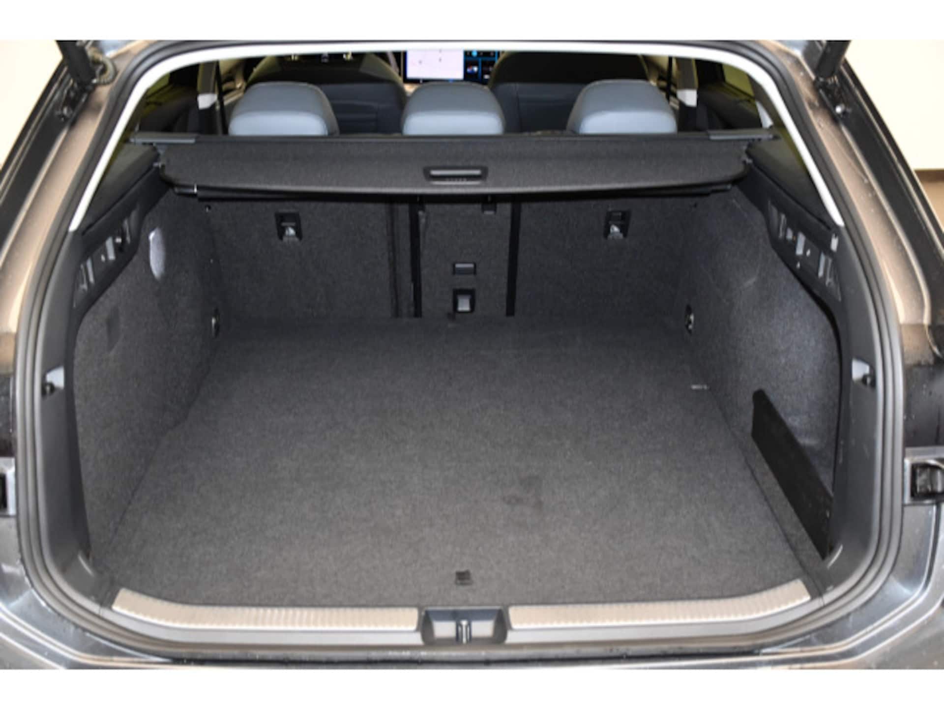 Volkswagen Passat Elegance