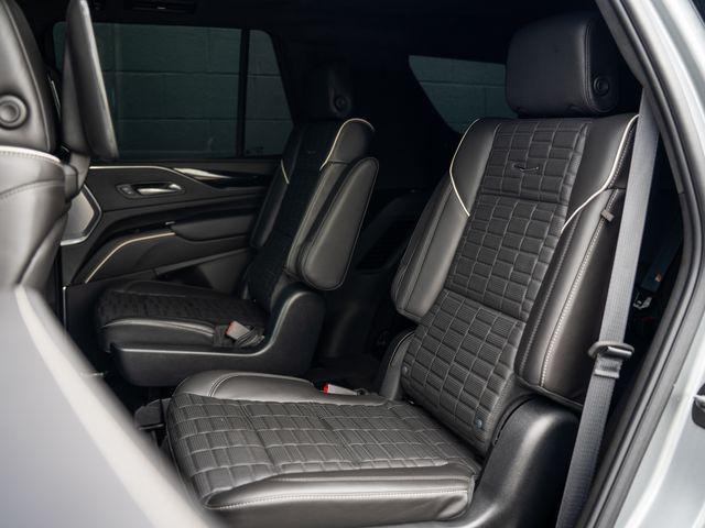 2023 Cadillac Escalade V-Series - Photo 18