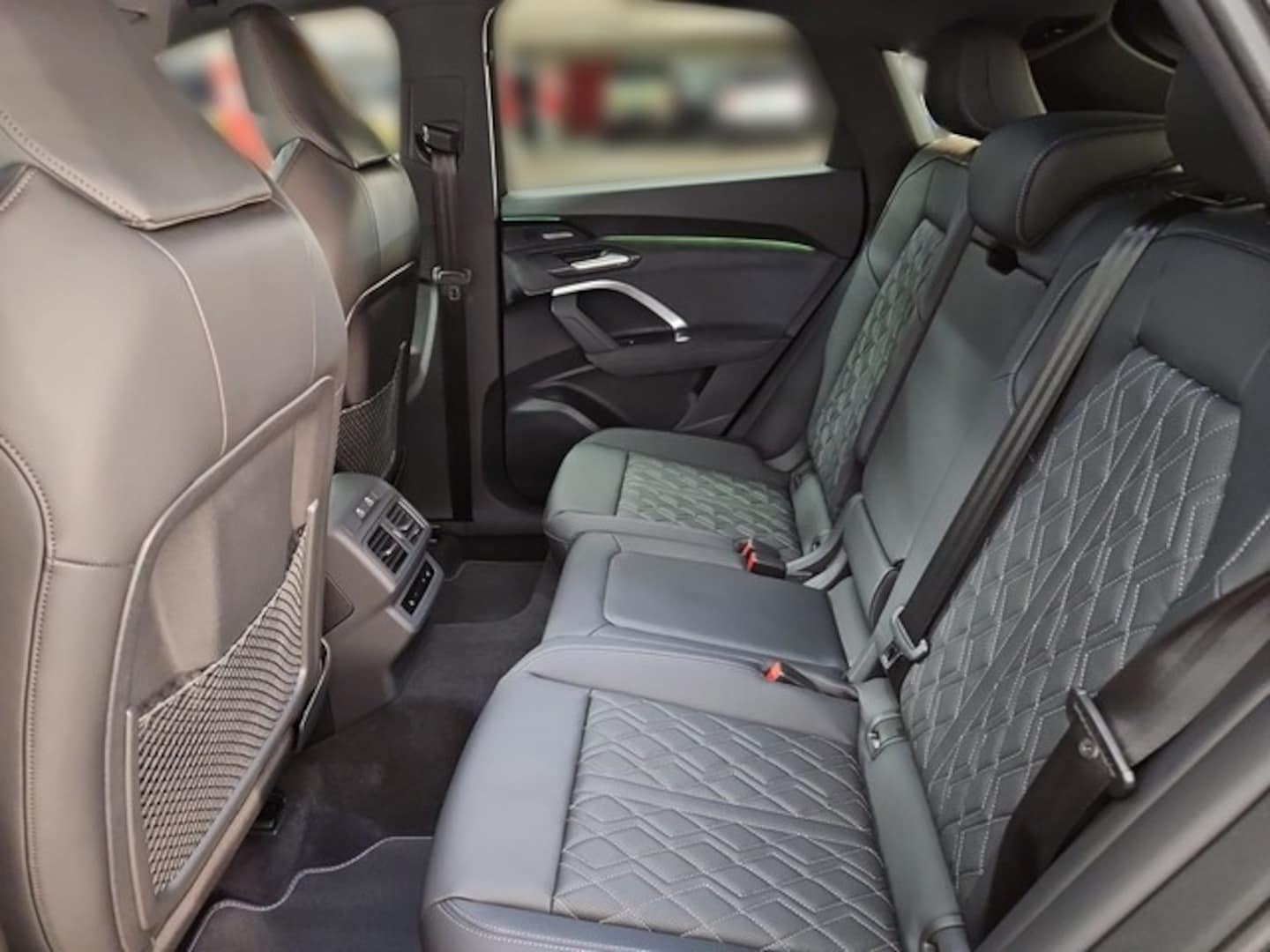 Bild über Audi Q5 Sportback TFSI quattro 150 kW S tronic - für weitere Informationen kontaktieren Sie den Audi Partner