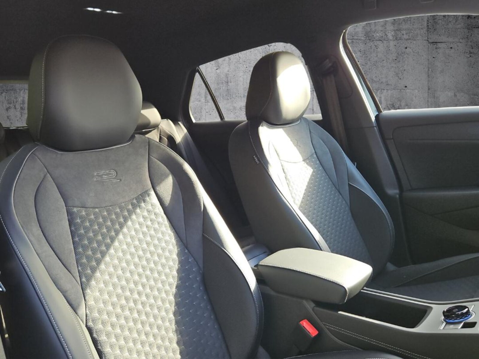 Volkswagen T-Roc – Bild 12