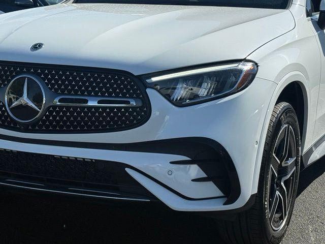 2025 Mercedes-Benz GLC 300