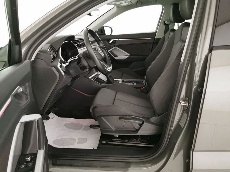 Image about Audi Q3 Sportback Business Plus 35 TFSI 110 kW (150 CV) 6-marce