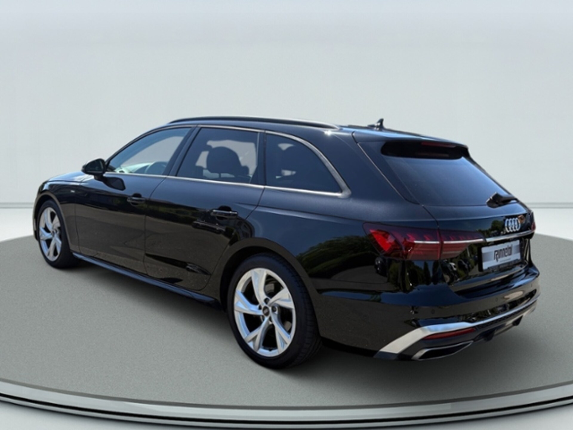 Audi A4 Avant S line