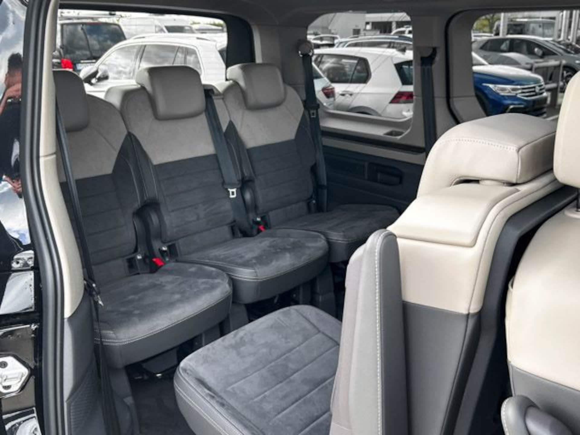 Volkswagen Multivan Style