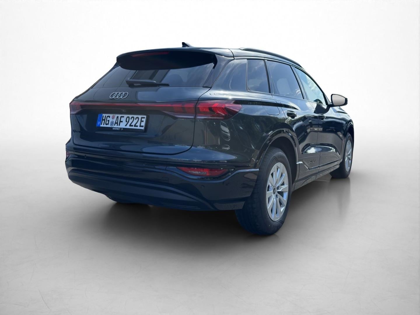 Bild über Audi Q6 SUV e-tron S line business e-tron performance 225 kW - für weitere Informationen kontaktieren Sie den Audi Partner