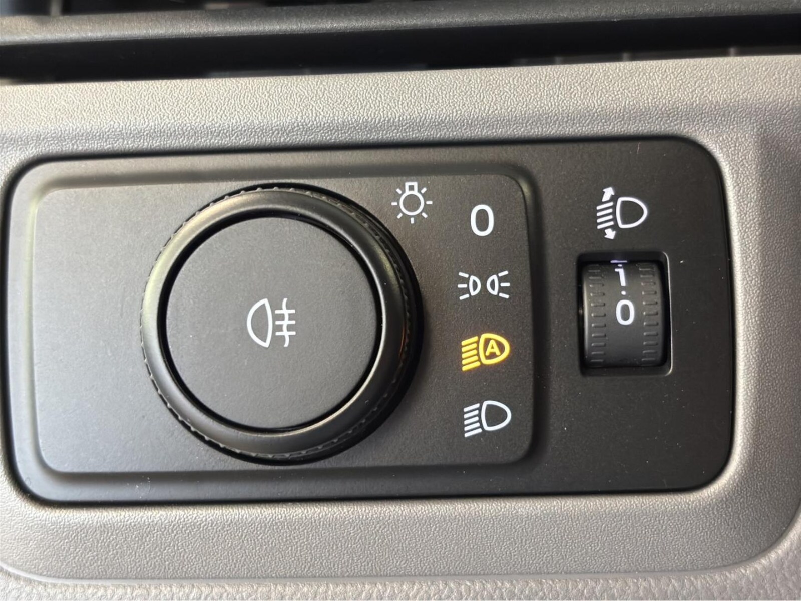 Volkswagen Transporter Kasten kurzer Radstand – Bild 26