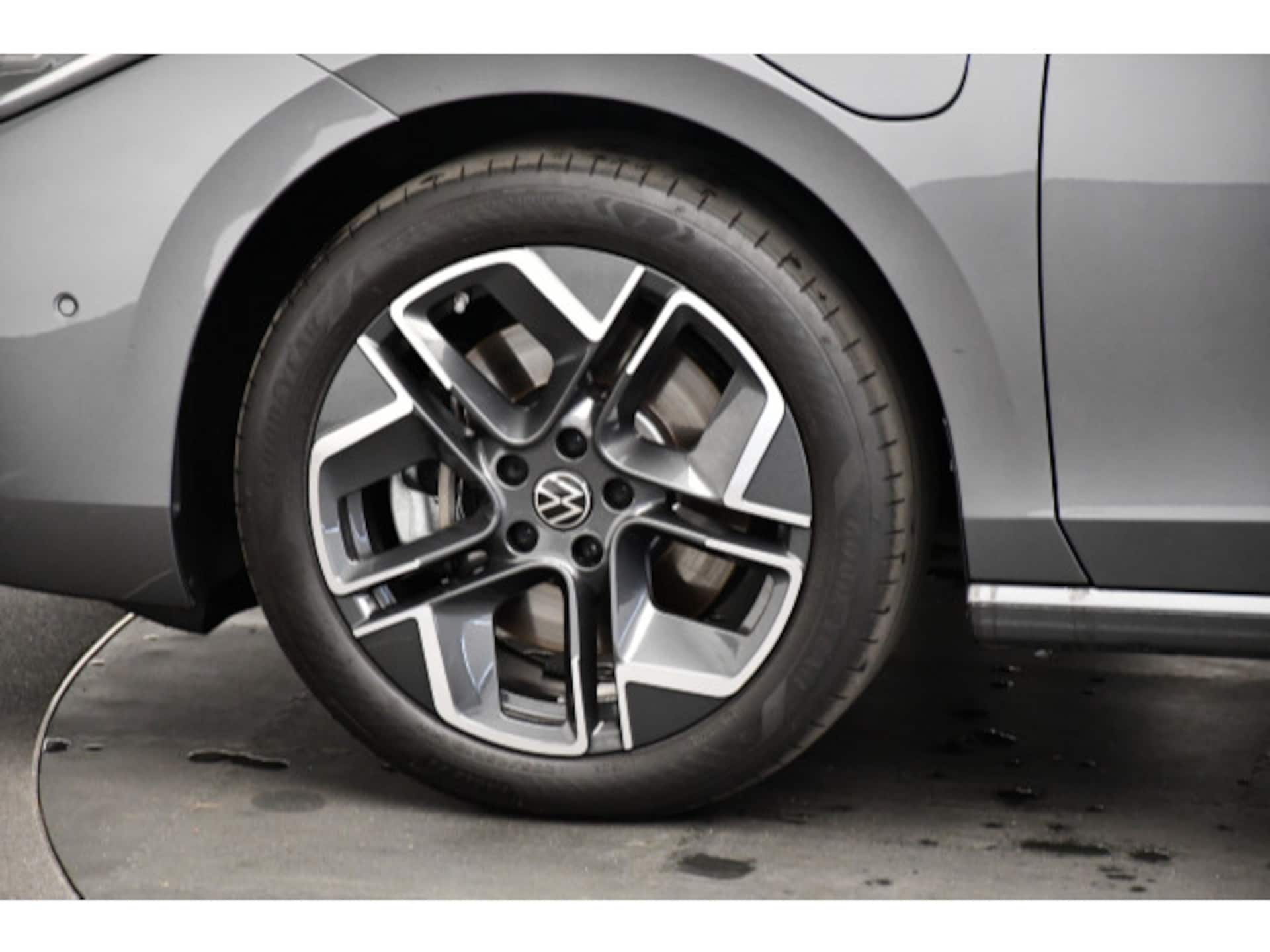 Volkswagen Passat Elegance