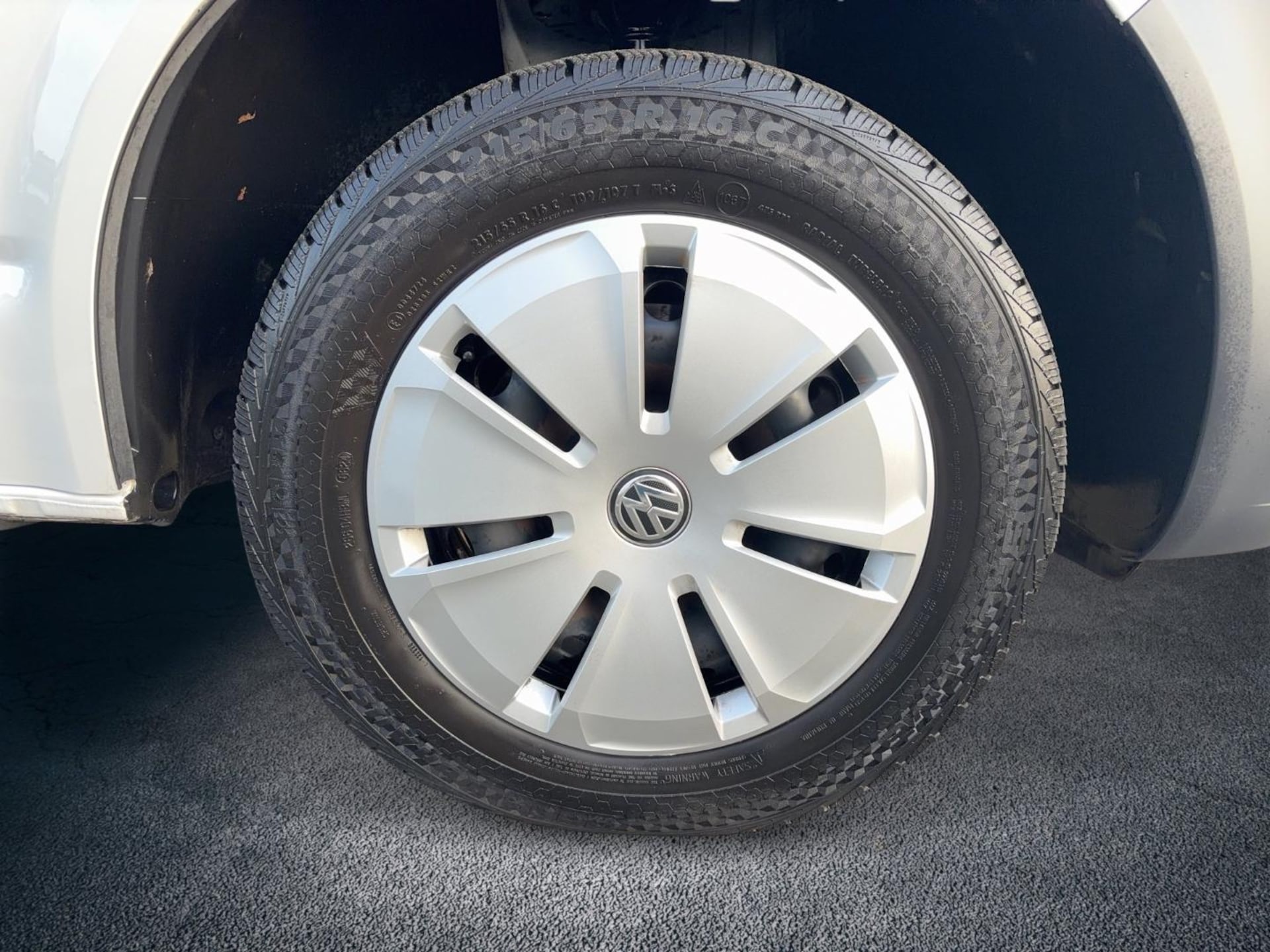 Volkswagen T6.1 Transporter Kasten kurzer Radstand