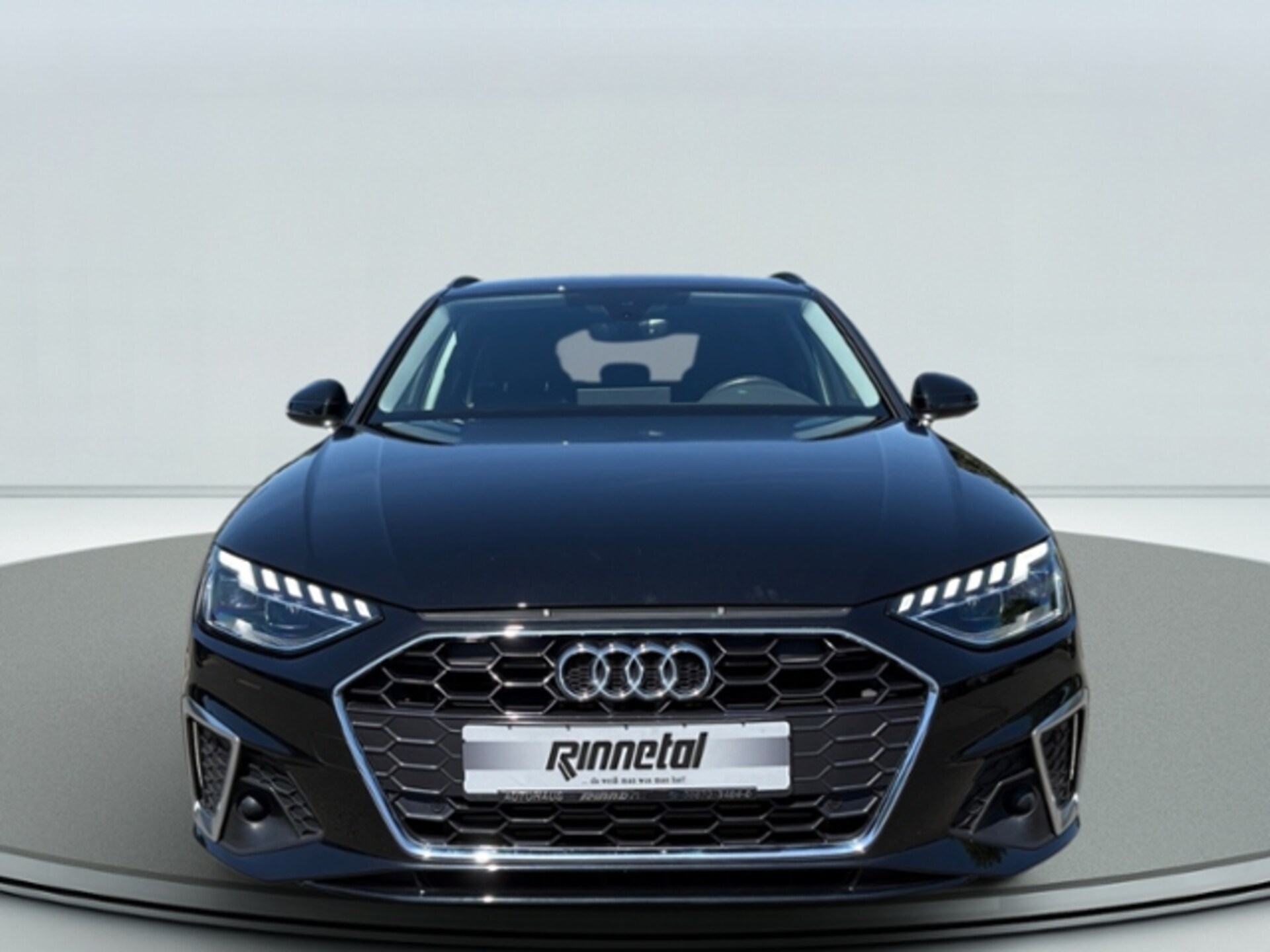 Audi A4 Avant S line