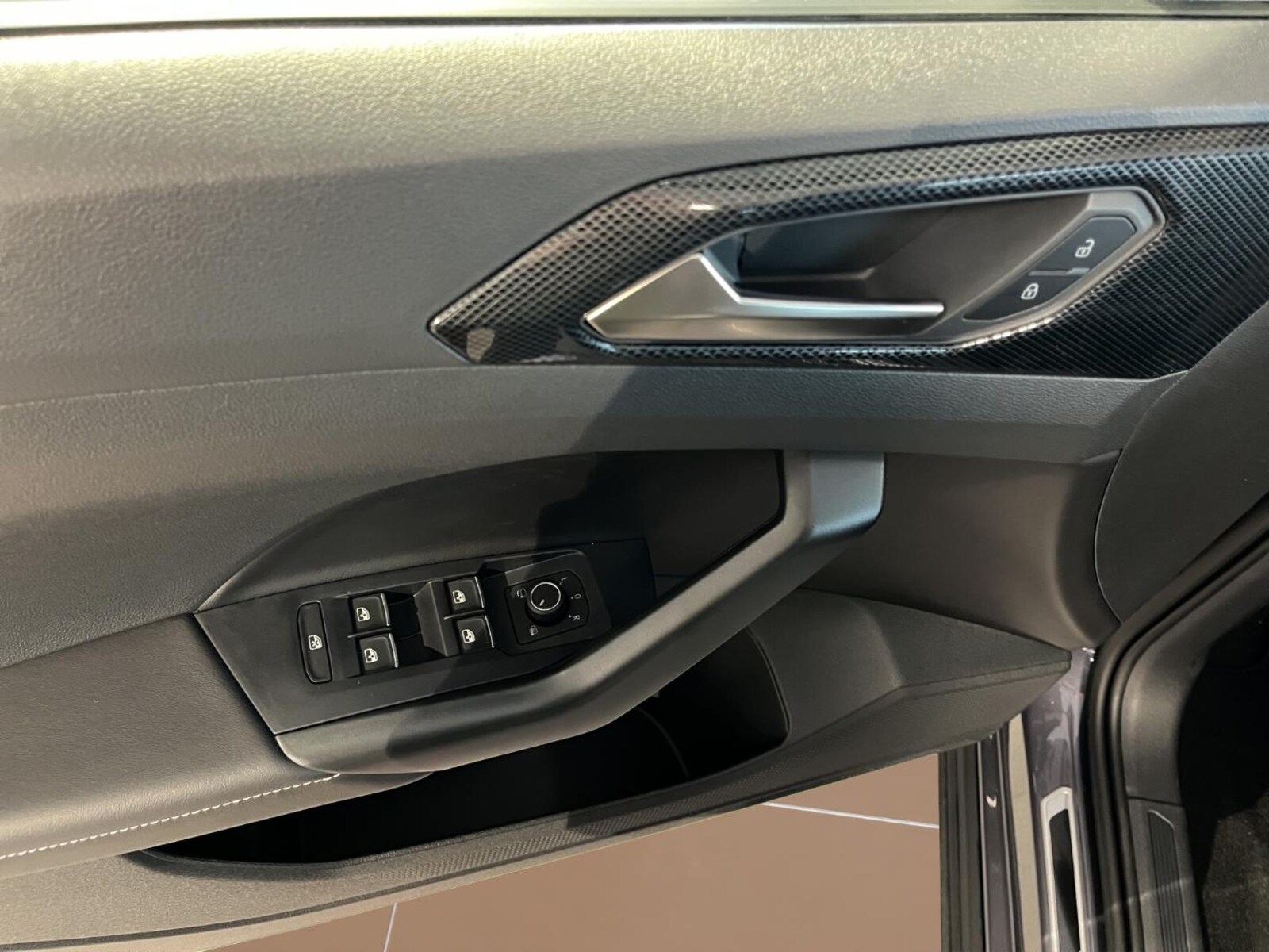 Volkswagen T-Cross – Bild 11