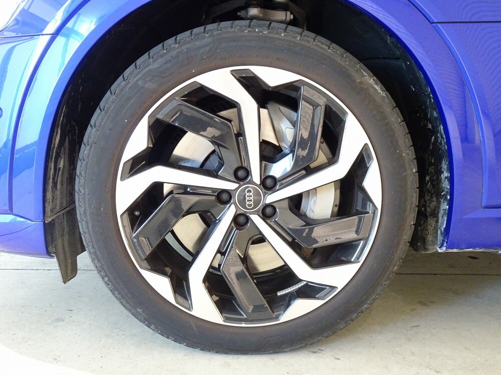 Audi Q8 Sportback e-tron