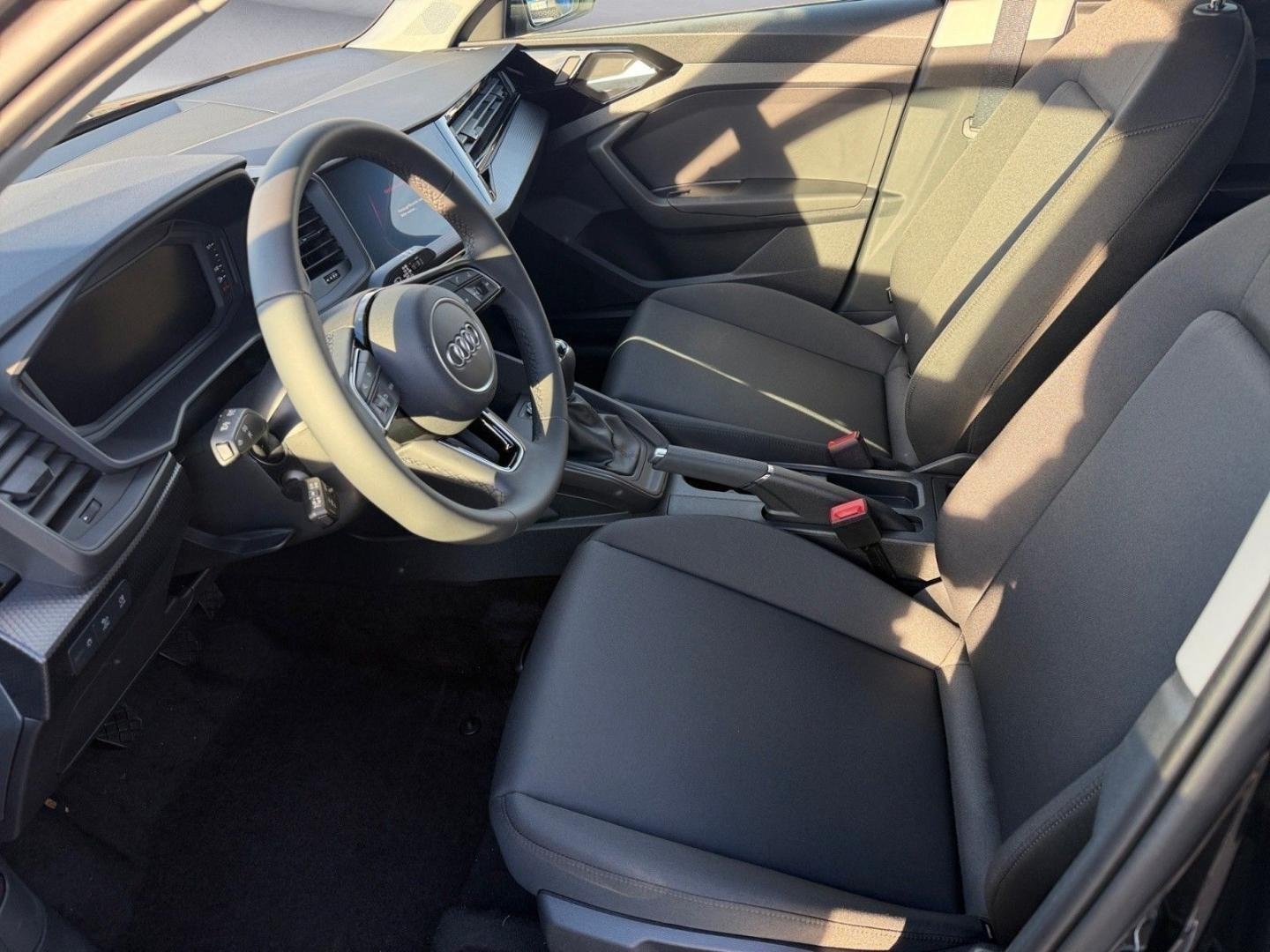 Bild über Audi A1 Sportback advanced 25 TFSI Schaltgetriebe - für weitere Informationen kontaktieren Sie den Audi Partner