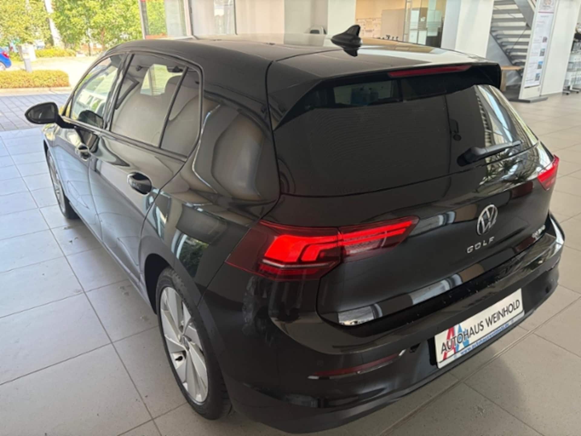 Volkswagen Golf Life