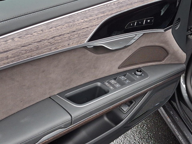 2026 Audi A8 Base - Photo 10