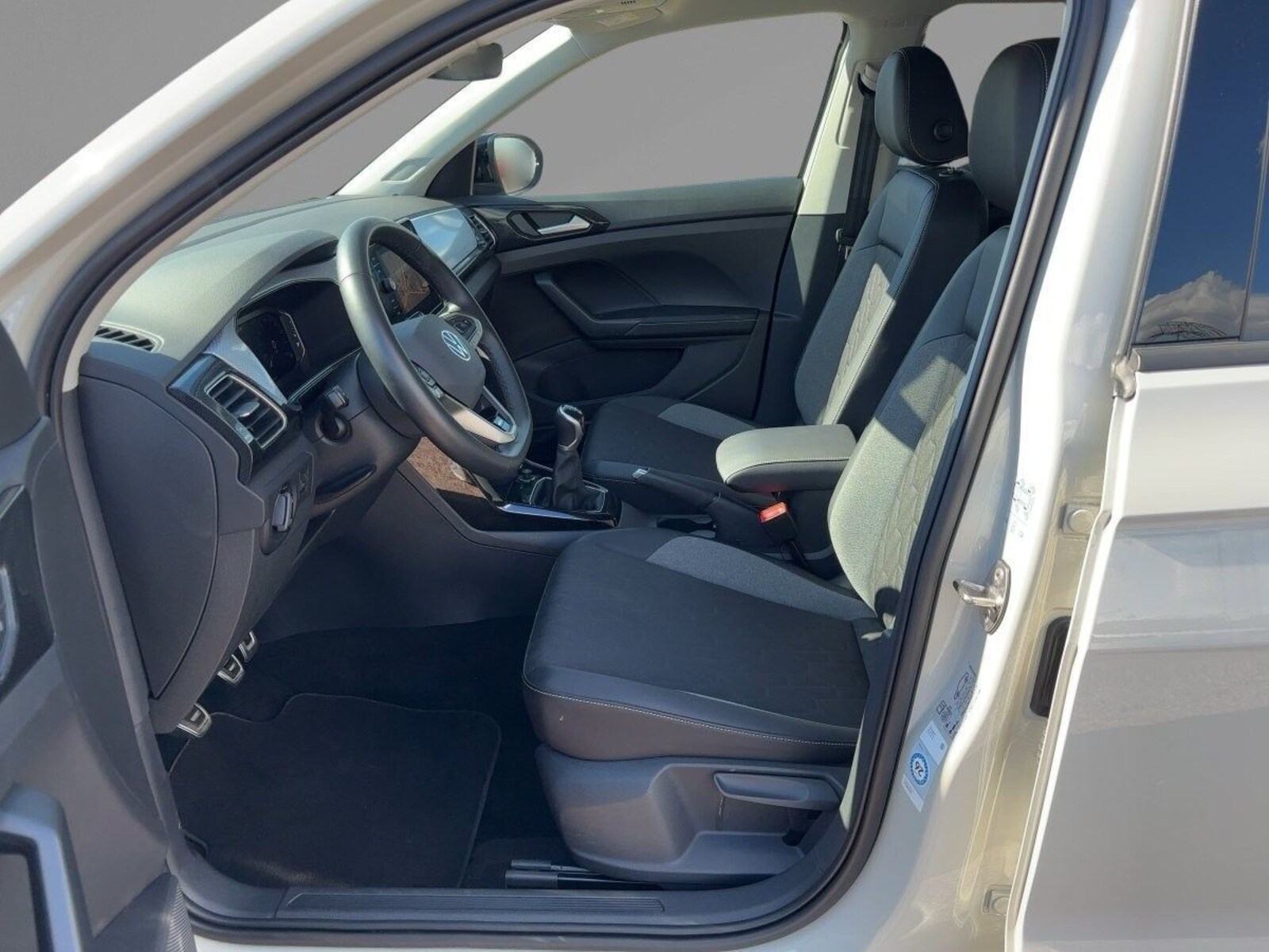 Volkswagen T-Cross – Bild 10