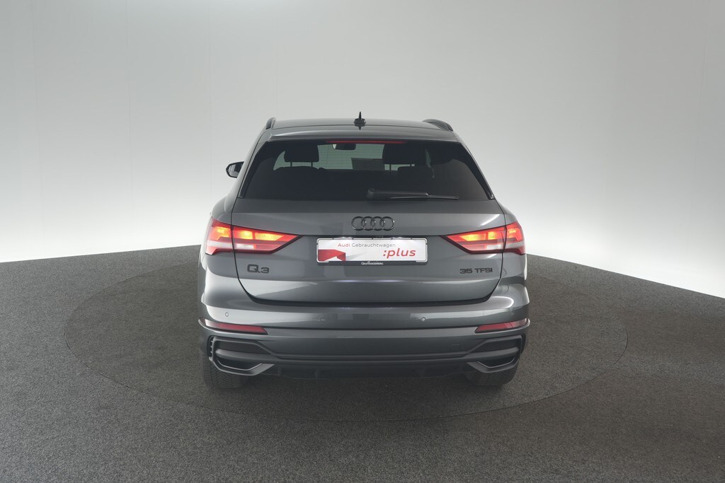 Image about Audi Q3 S line 35 TFSI S tronic