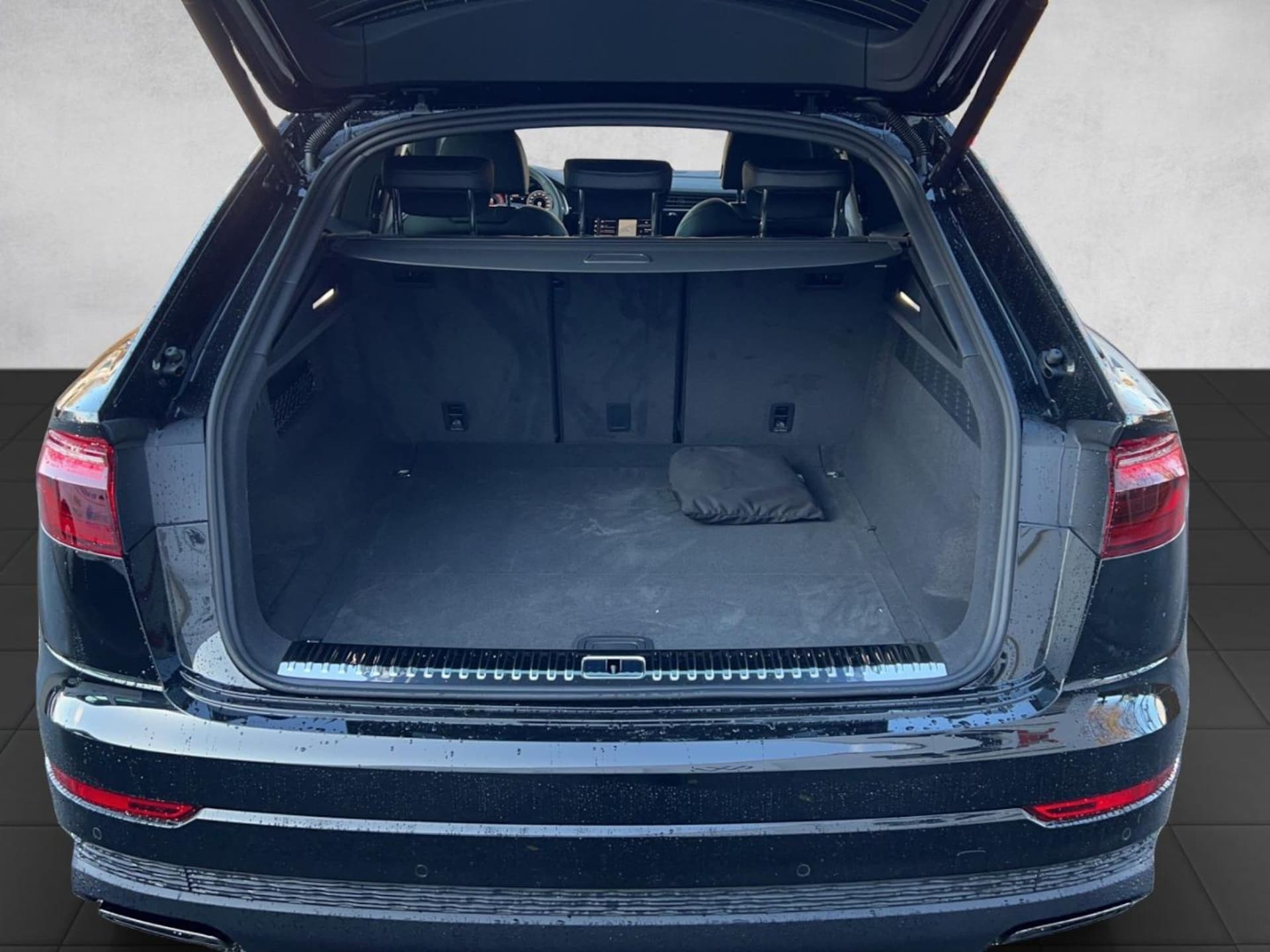 Audi Q8 SUV