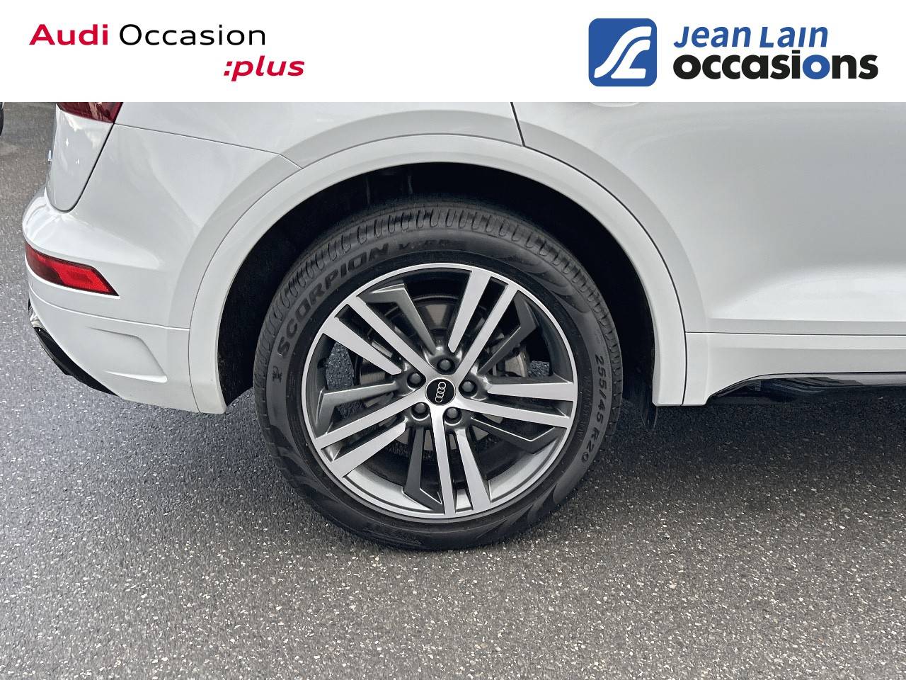 Image about Audi Q5 TFSI e Black Edition 55 TFSI e Hybride rechargeable quattro 270 kW (367 ch) S tronic