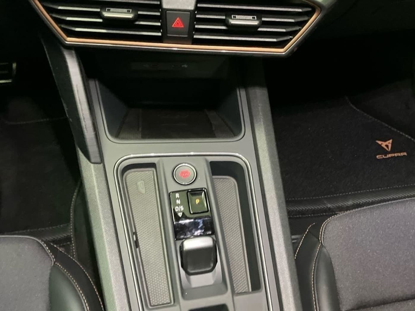 CUPRA Leon León 1.4 e-Hybrid DSG 150 kW (204 CV) — photo 10