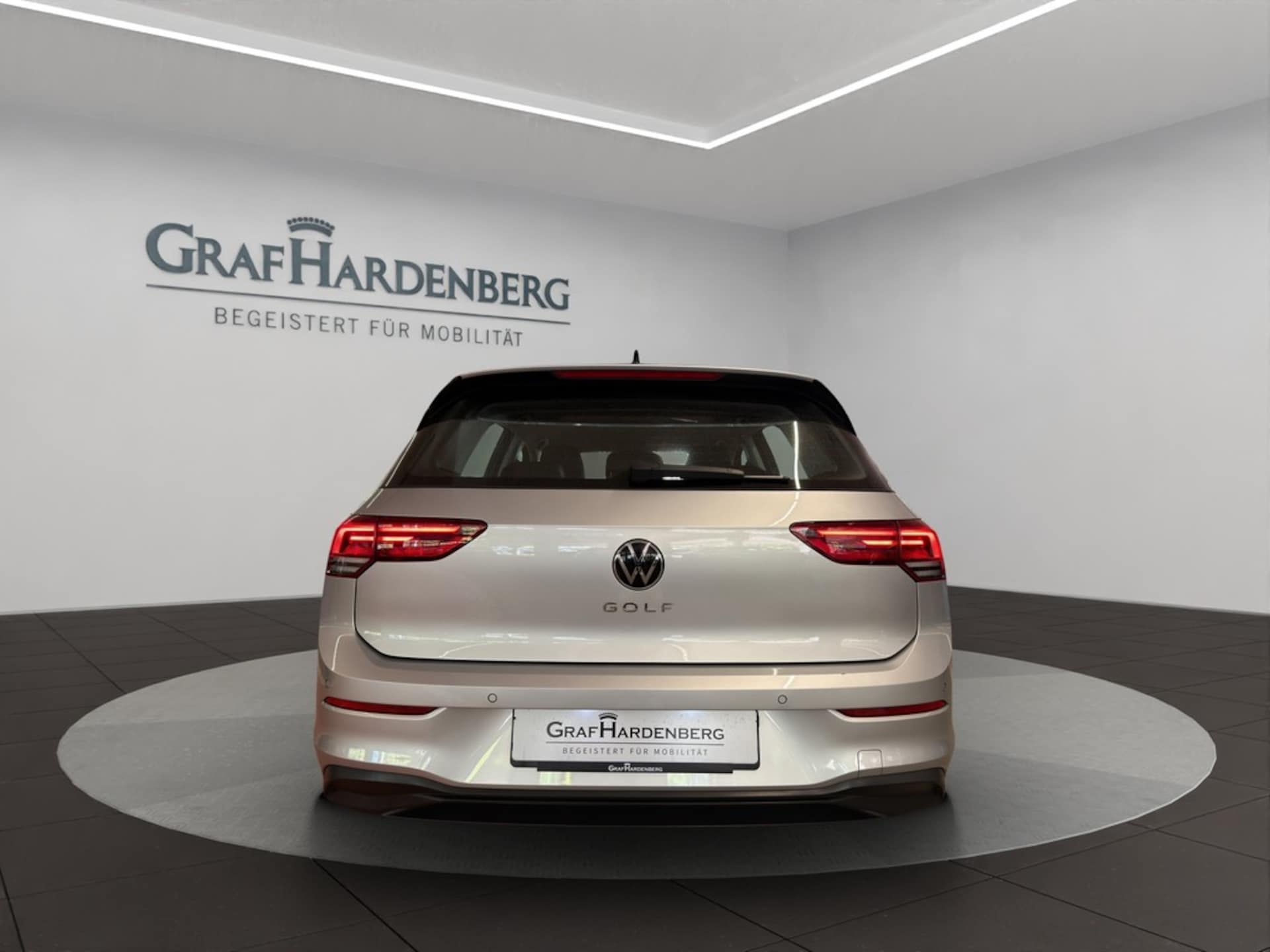 Volkswagen Golf Life