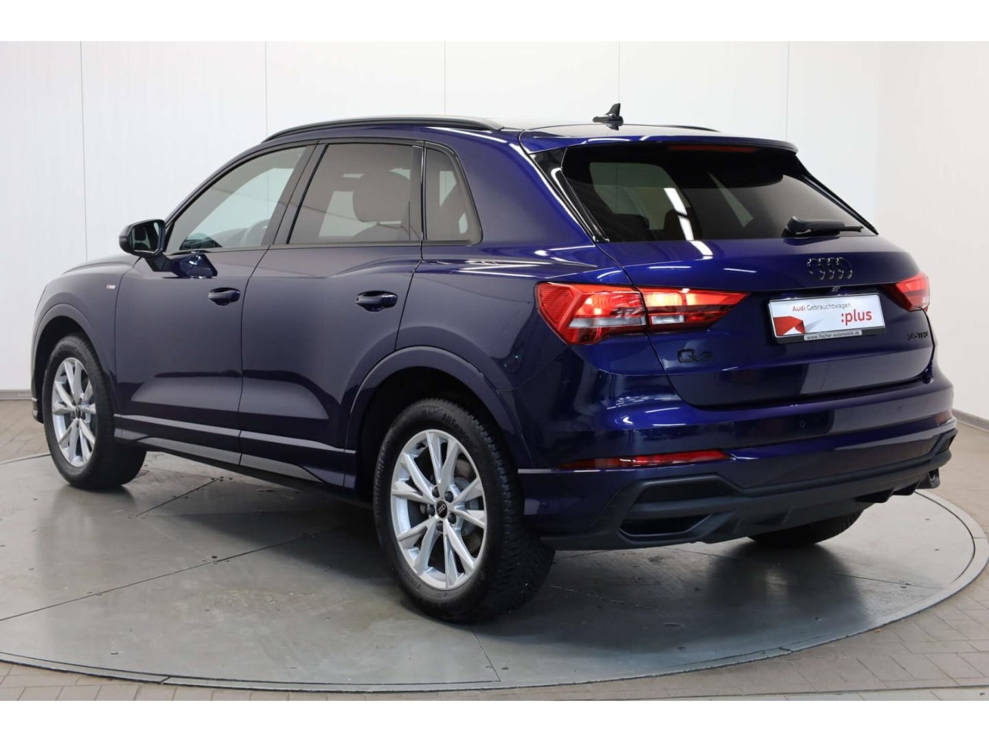 Bild über Audi Q3 TFSI 110 kW S tronic - für weitere Informationen kontaktieren Sie den Audi Partner