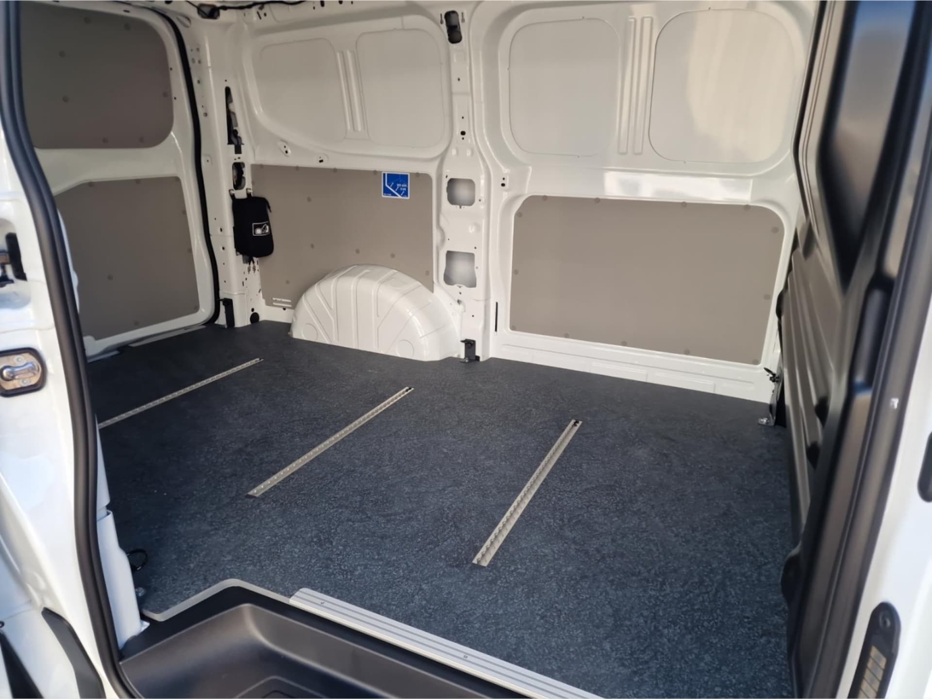 Volkswagen Transporter Kasten kurzer Radstand