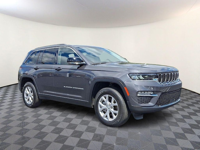 Photo of 2022 Jeep Grand Cherokee