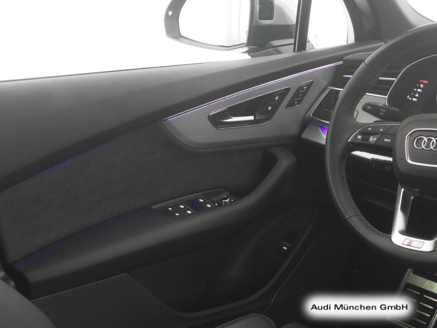 Bild über Audi SQ7 SUV TFSI quattro tiptronic - für weitere Informationen kontaktieren Sie den Audi Partner