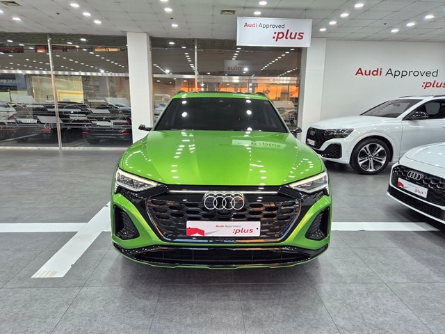 Audi Q8 e-tron 55 quattro Premium kW 4